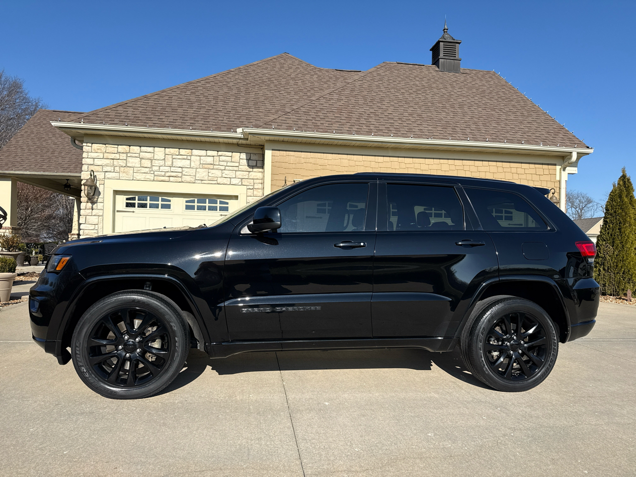 Jeep Grand Cherokee Laredo X 4x4 2021