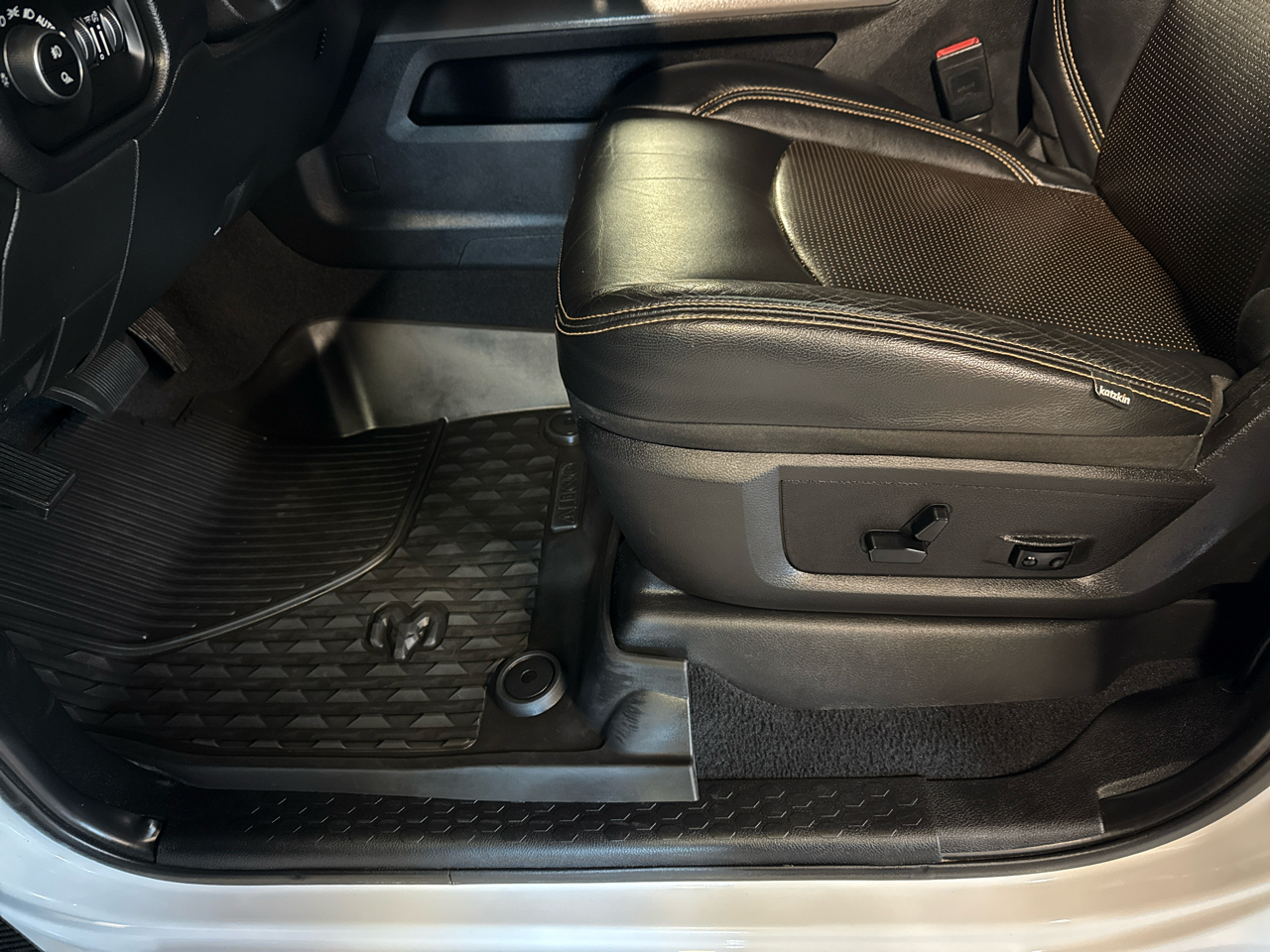 RAM 2500 Lone Star 4x4 Crew Cab 6'4" Box 2020