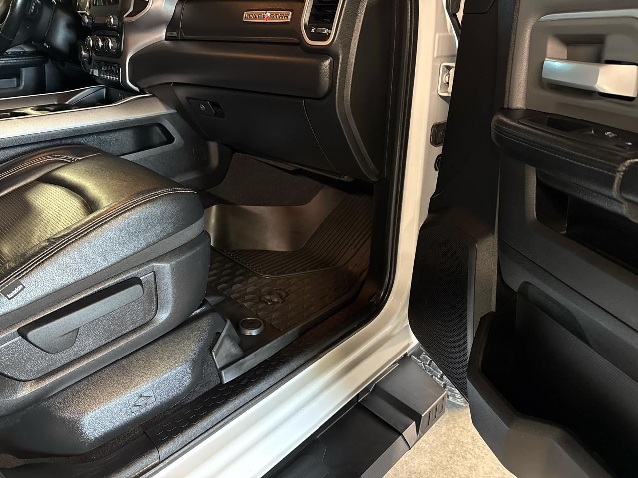 RAM 2500 Lone Star 4x4 Crew Cab 6'4" Box 2020