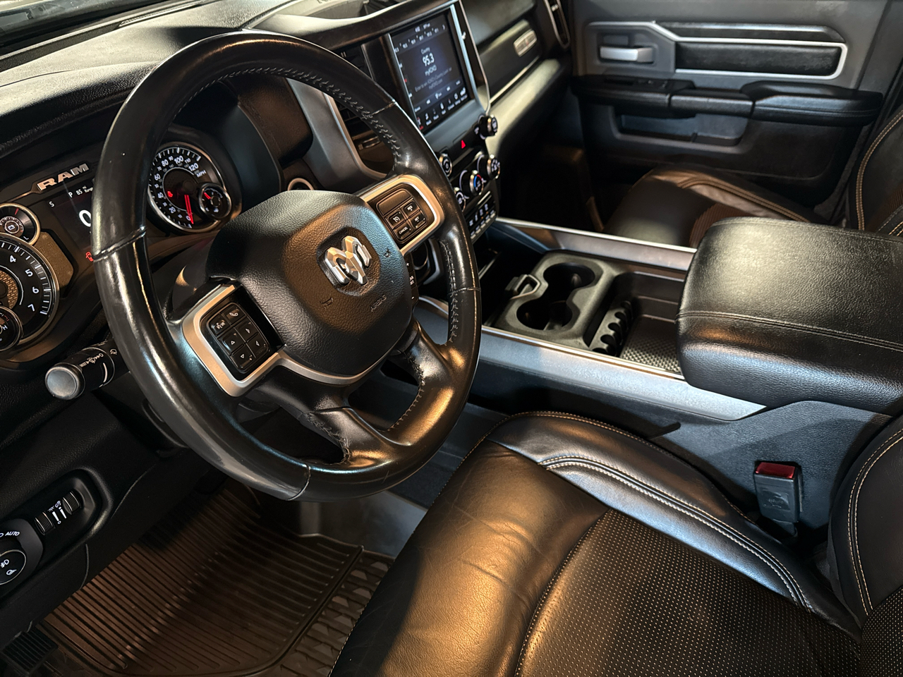 RAM 2500 Lone Star 4x4 Crew Cab 6'4" Box 2020