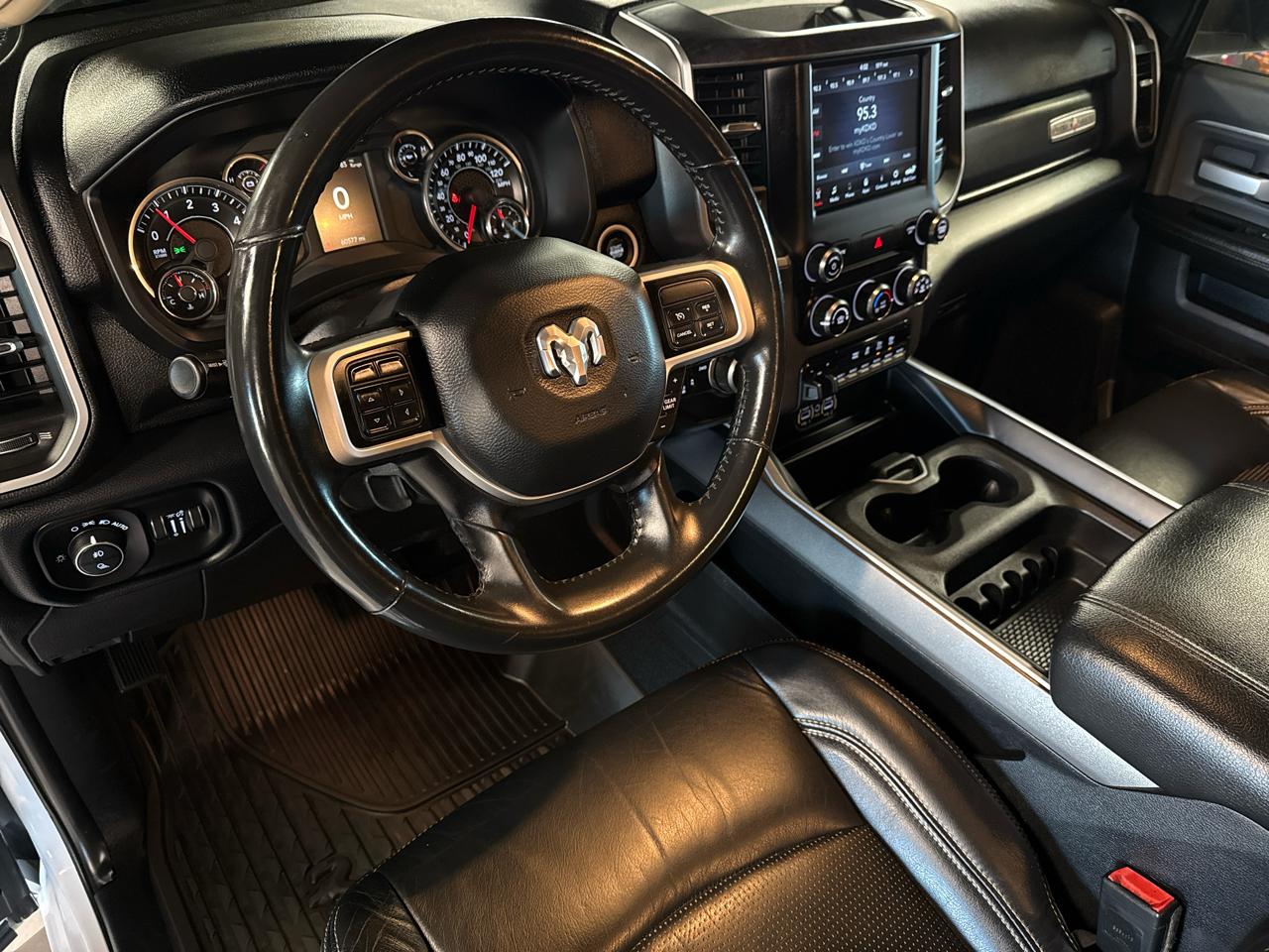 RAM 2500 Lone Star 4x4 Crew Cab 6'4" Box 2020