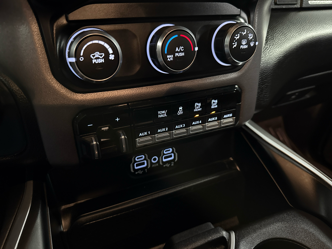 RAM 2500 Lone Star 4x4 Crew Cab 6'4" Box 2020