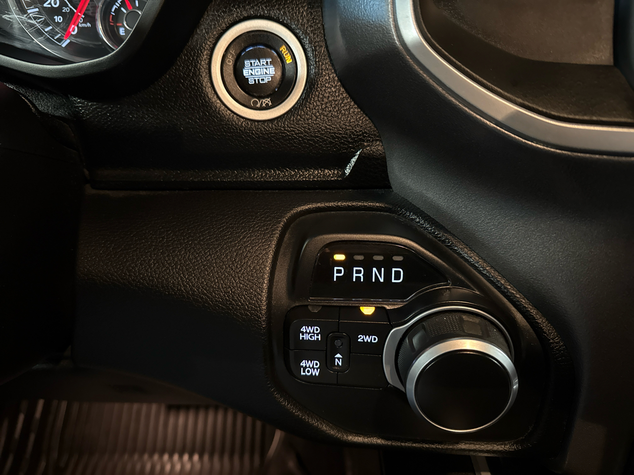 RAM 2500 Lone Star 4x4 Crew Cab 6'4" Box 2020