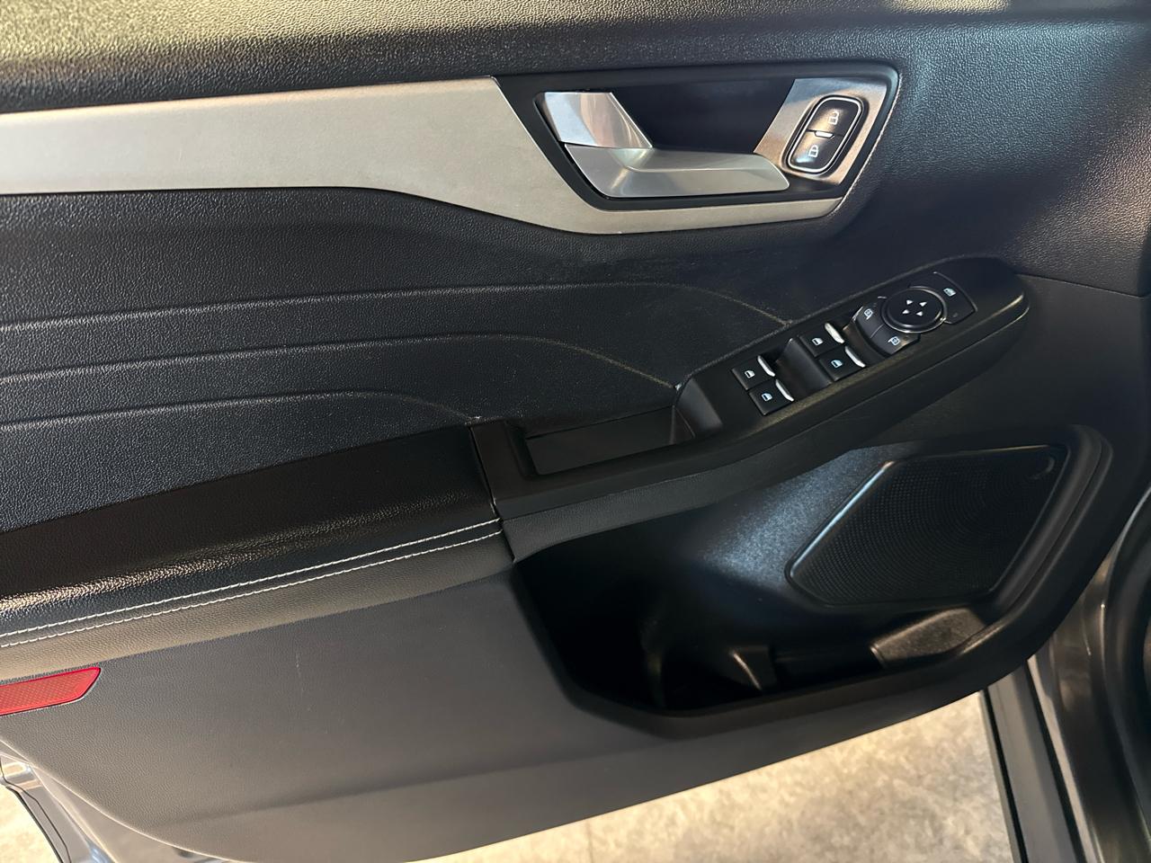 Ford Escape SE FWD 2021