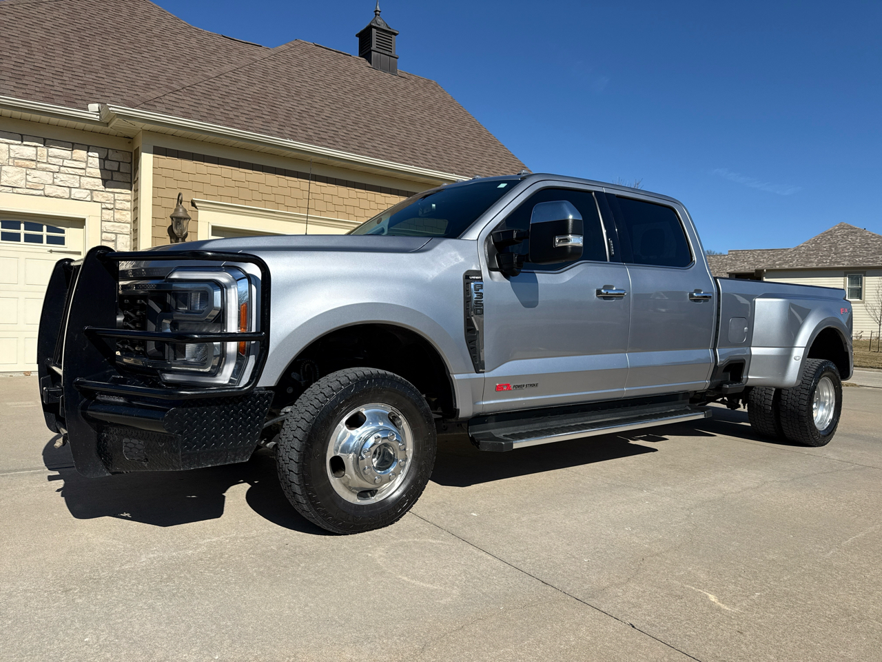 Ford Super Duty F-350 DRW  2023