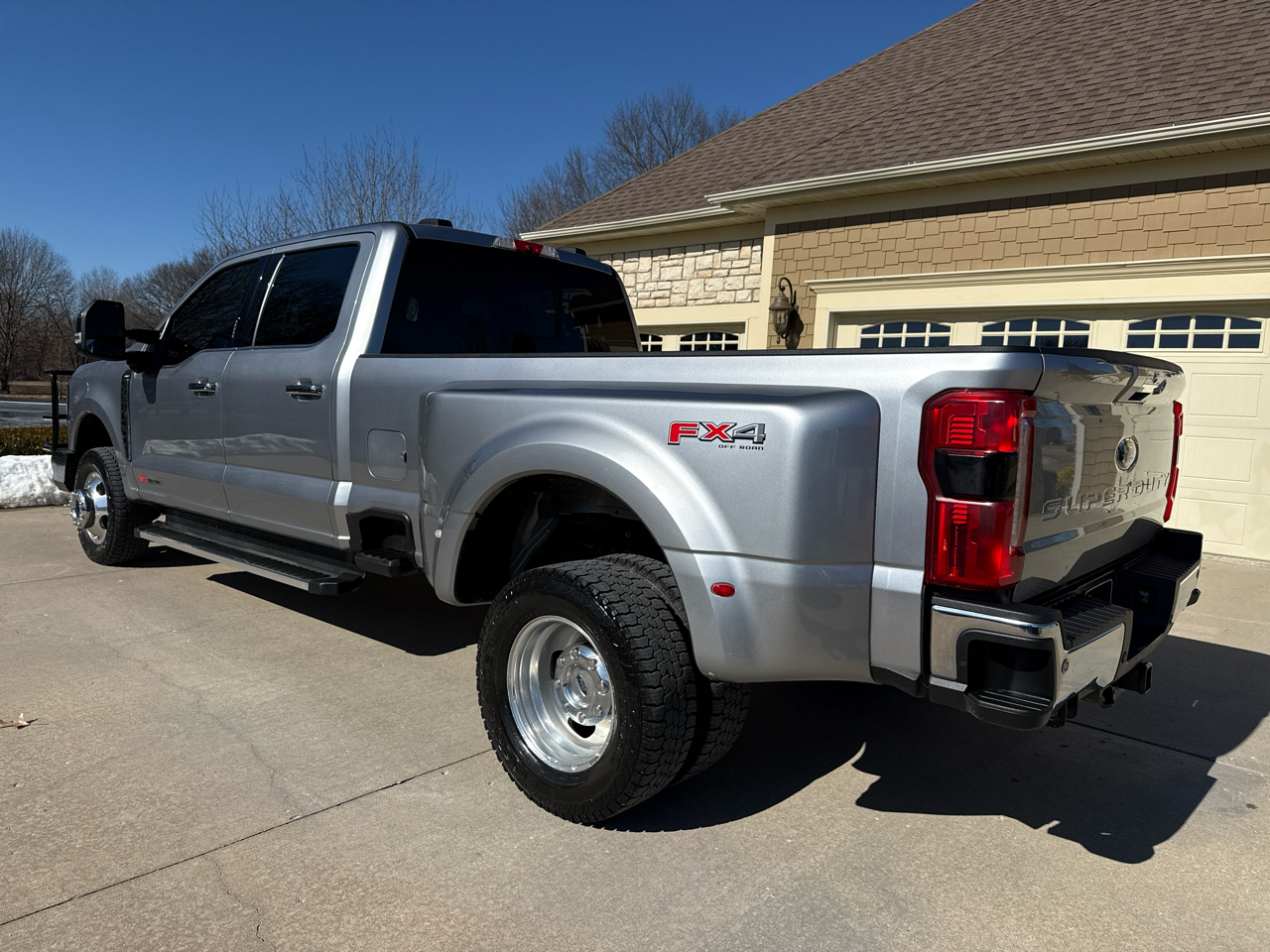 Ford Super Duty F-350 DRW  2023