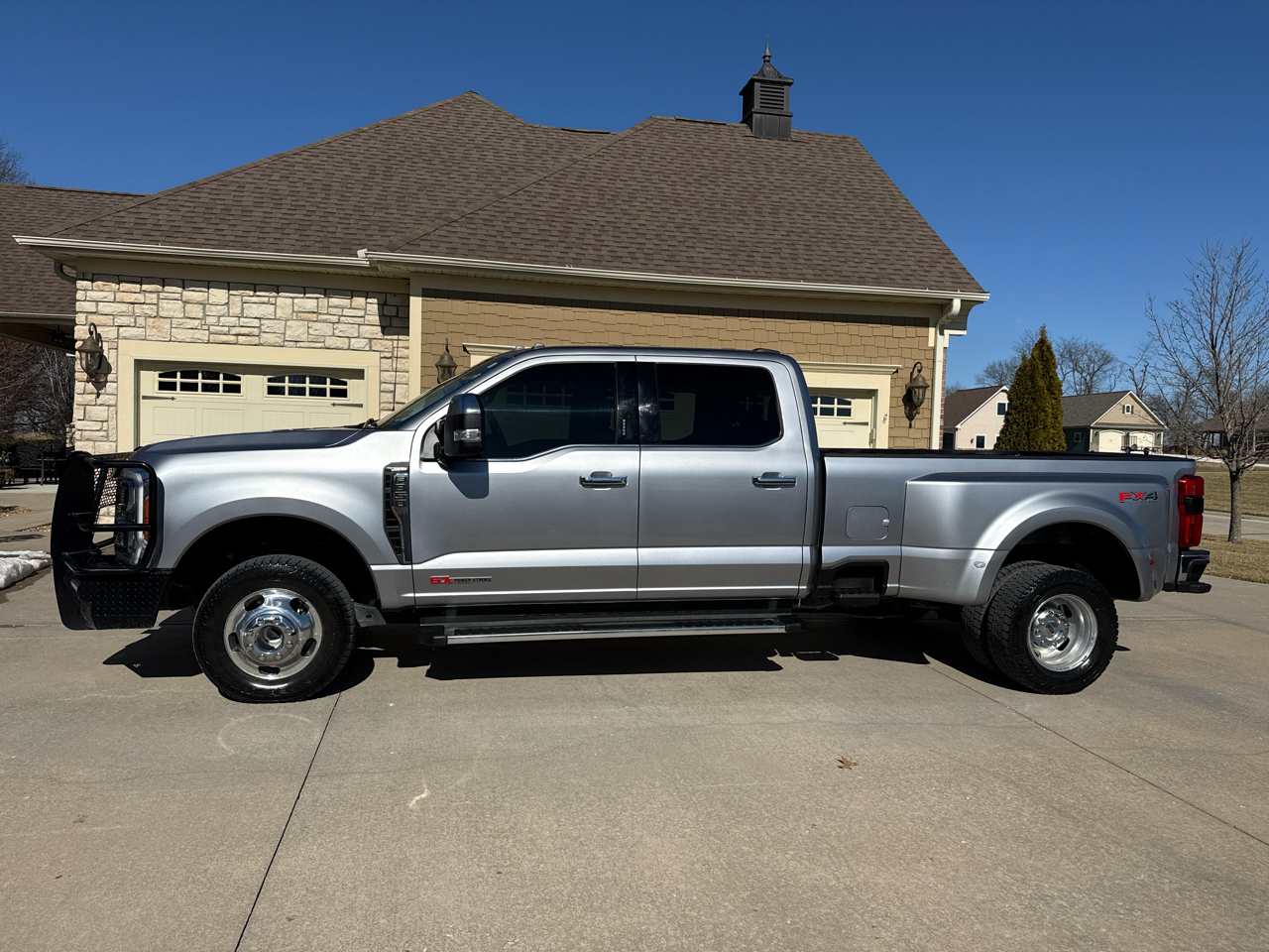 Ford Super Duty F-350 DRW  2023