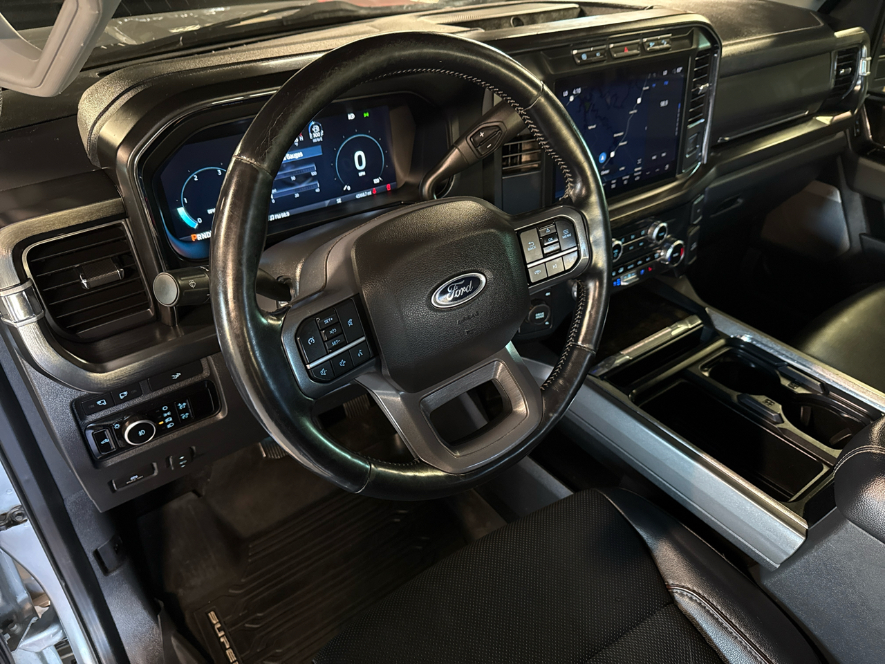 Ford Super Duty F-350 DRW  2023