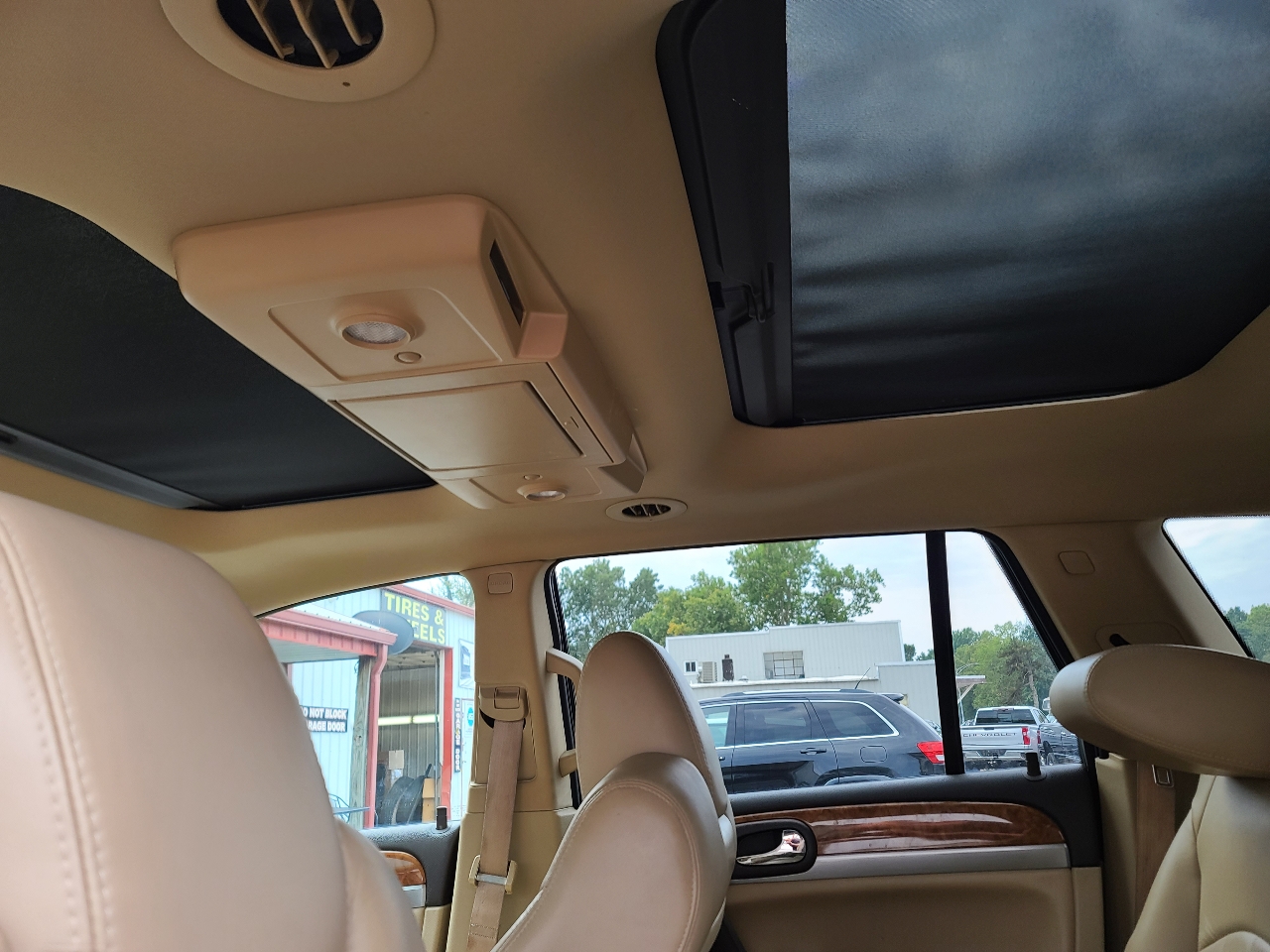 Buick Enclave CXL-2 AWD 2011 Buick Enclave CXL-2 AWD 2011