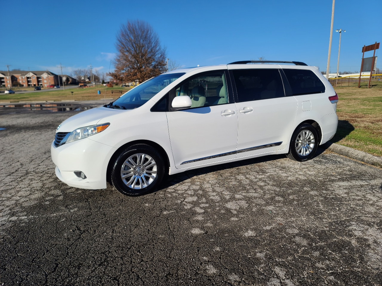2011 Toyota Sienna Limited 7-Pass V6
