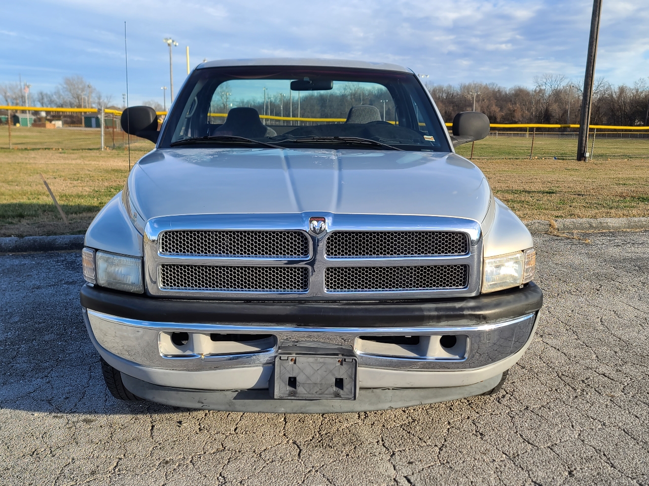 Dodge Ram 1500 Reg. Cab Long Bed 2WD 2000
