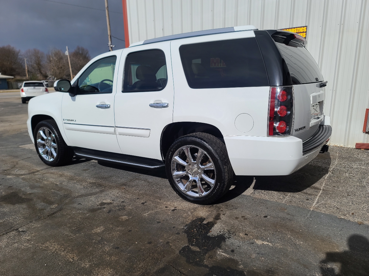GMC Yukon Denali AWD 2008