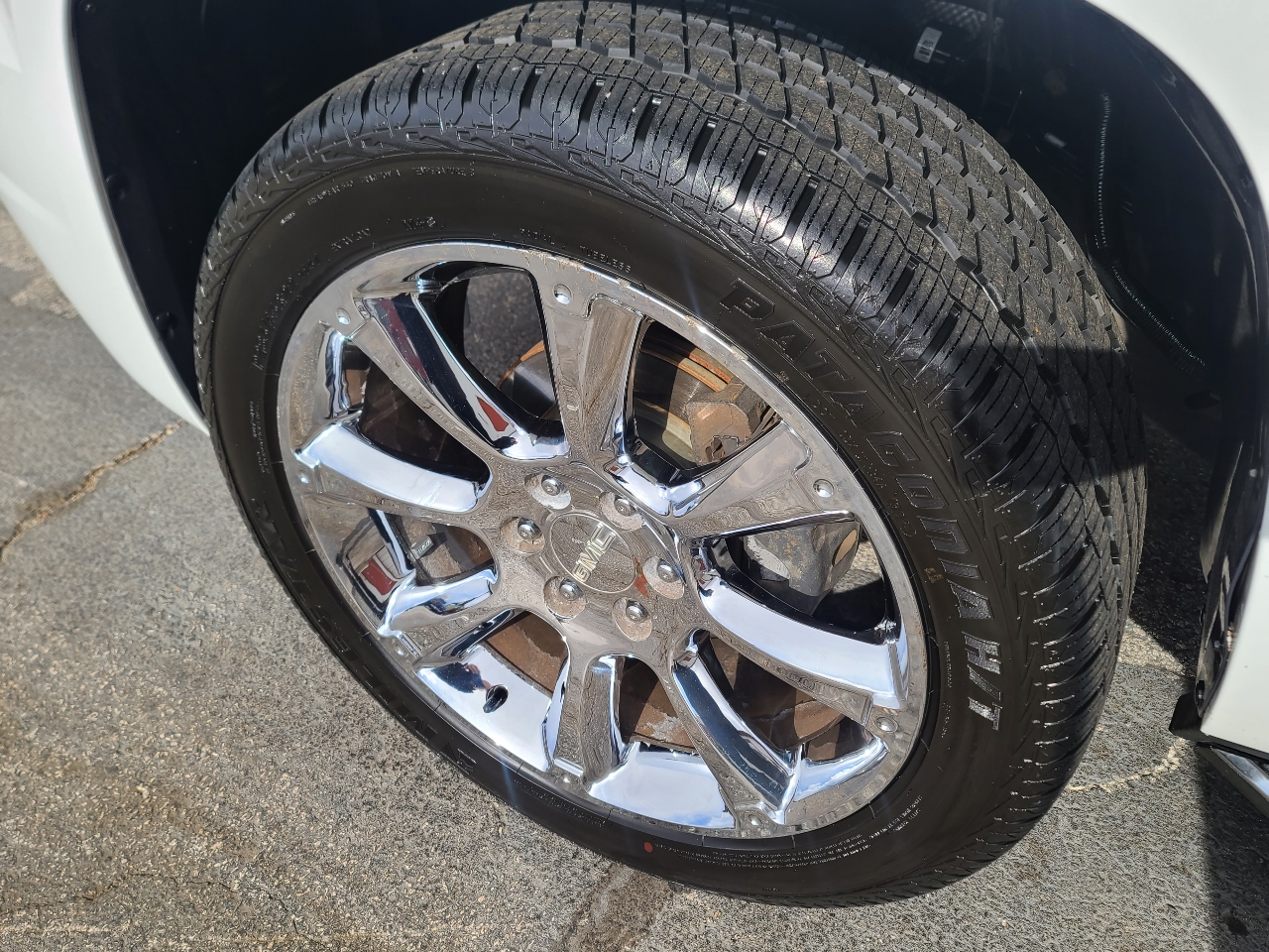 GMC Yukon Denali AWD 2008