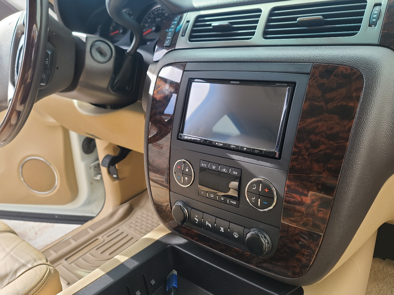 GMC Yukon Denali AWD 2008