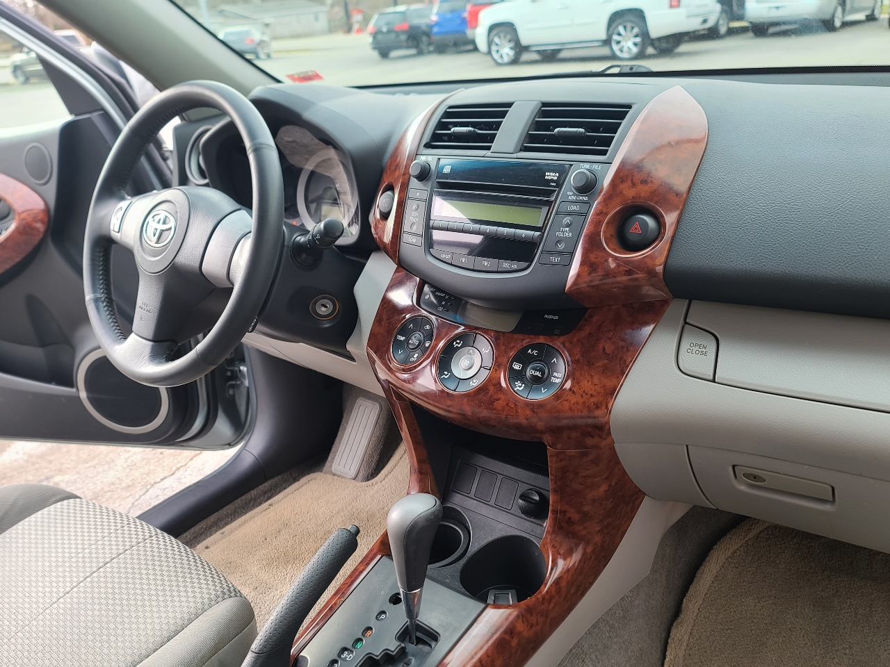 Toyota RAV4 Limited I4 2WD 2008