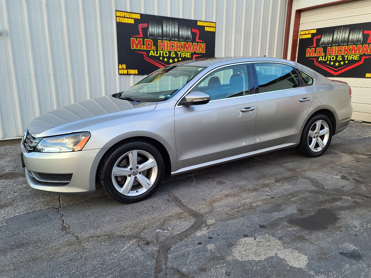 Volkswagen Passat 2.5L SE MT 2012