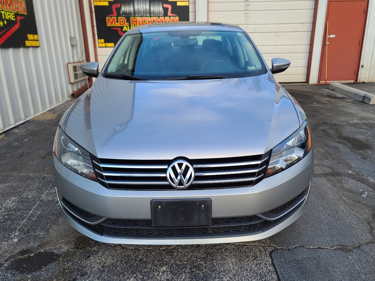 Volkswagen Passat 2.5L SE MT 2012