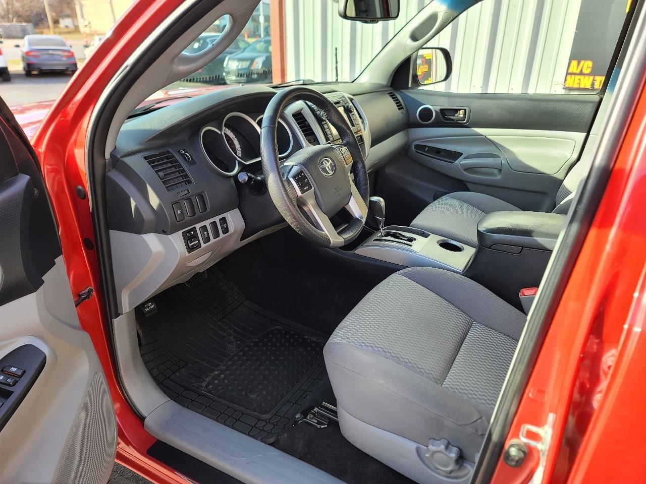 Toyota Tacoma Double Cab V6 4WD 2013