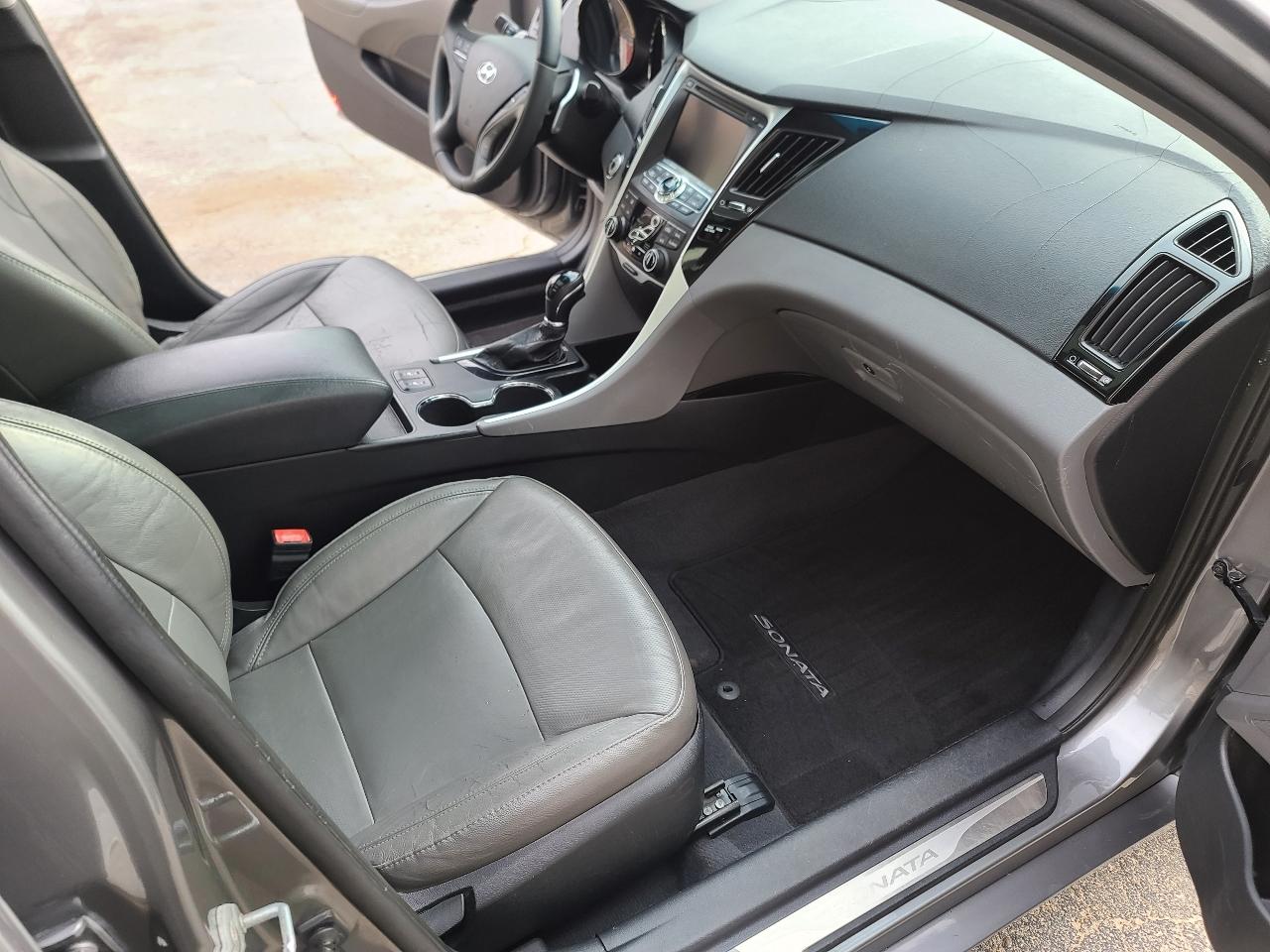 Hyundai Sonata Limited Auto 2013