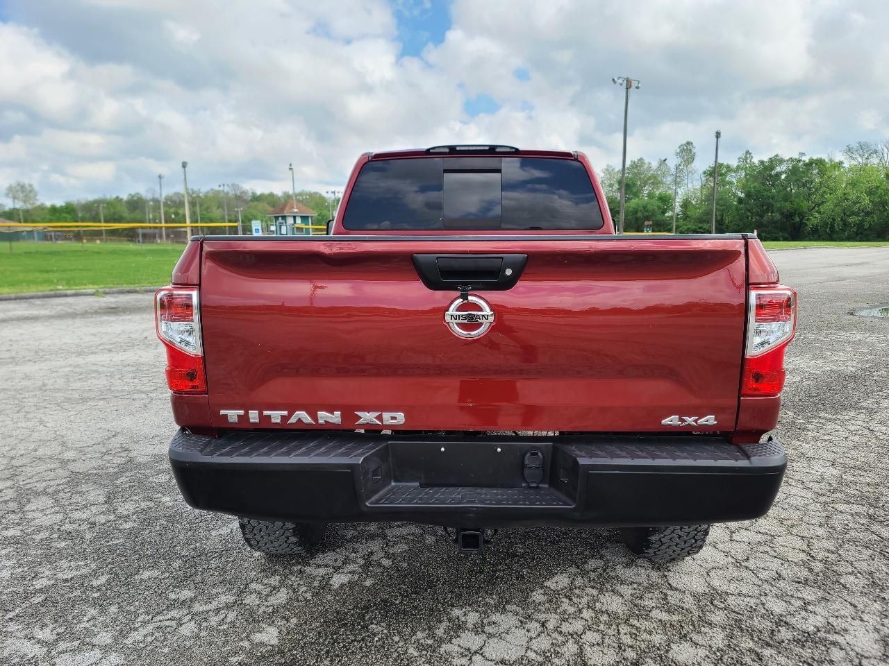 Nissan Titan XD S 4WD Diesel 2017