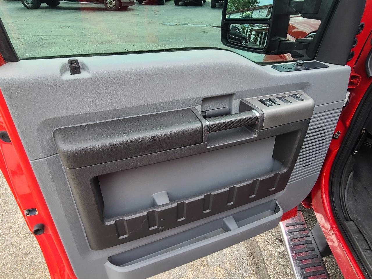 Ford F-250 SD XLT Crew Cab Long Bed 4WD 2011