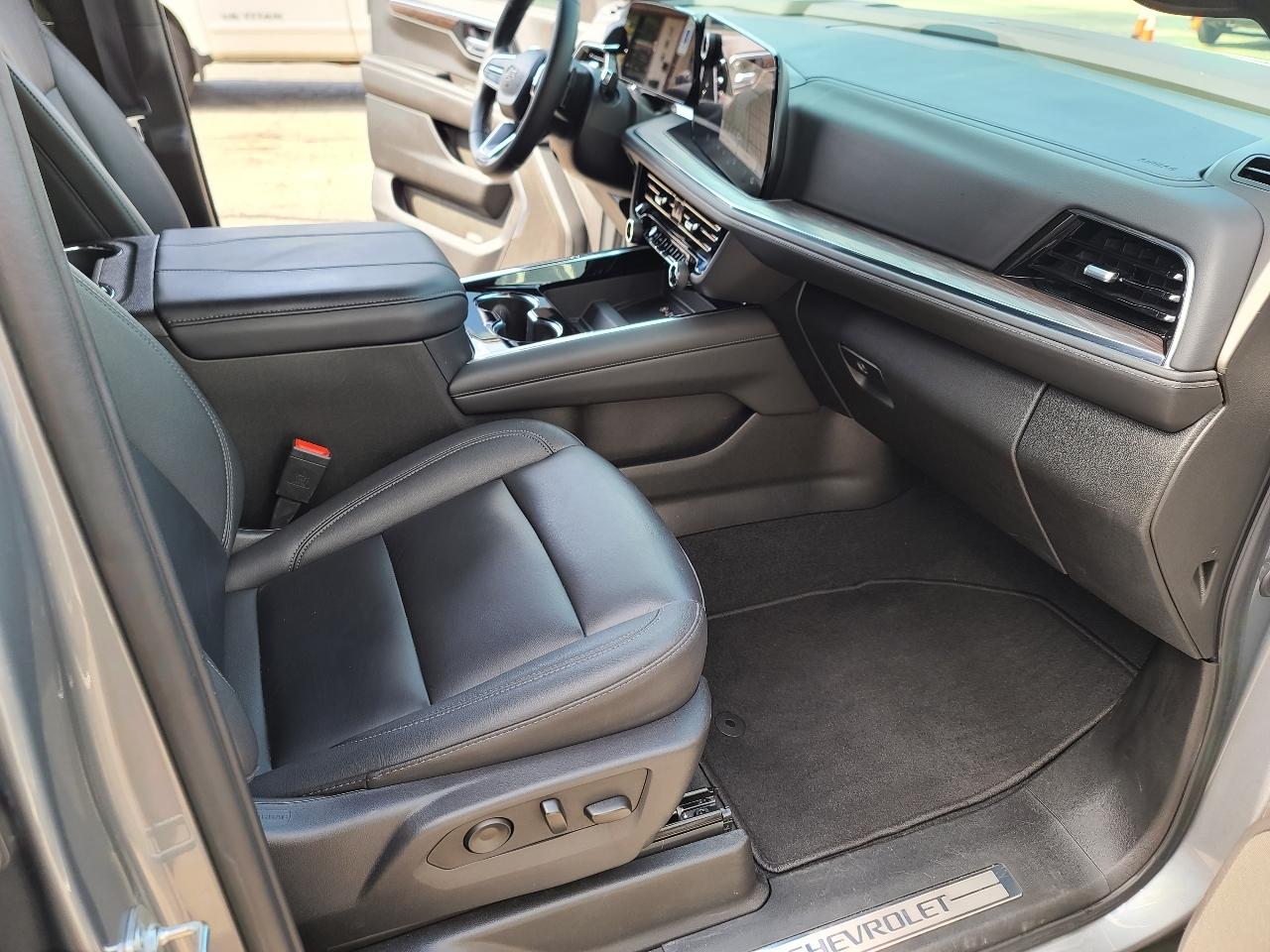 Chevrolet Suburban Z71 2025