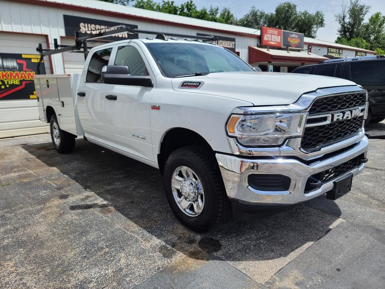 RAM 2500 Tradesman Crew Cab LWB 4WD 2022
