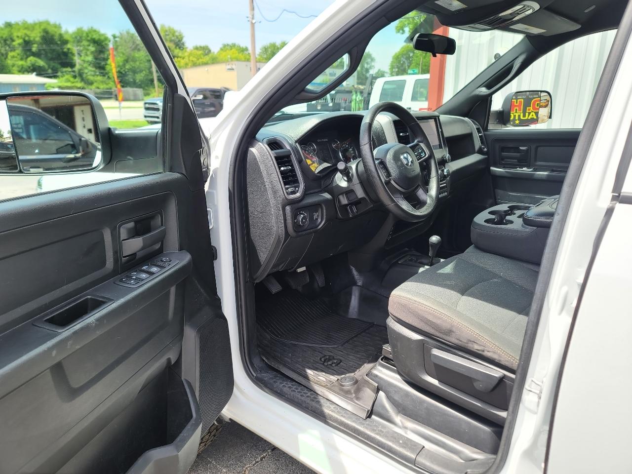 RAM 2500 Tradesman Crew Cab LWB 4WD 2022