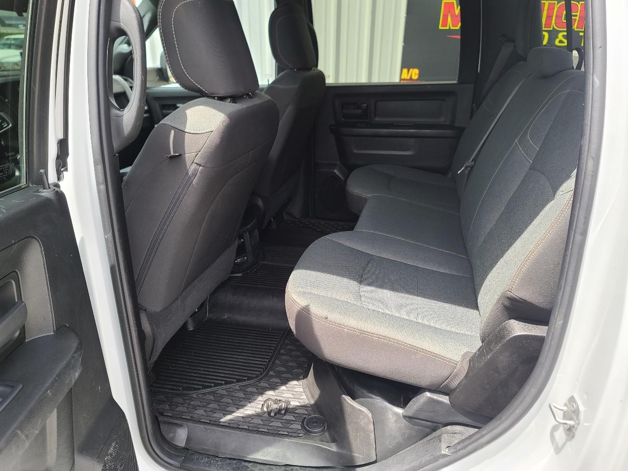 RAM 2500 Tradesman Crew Cab LWB 4WD 2022