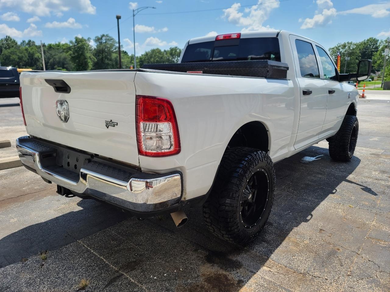 RAM 2500 Tradesman Crew Cab SWB 4WD 2021