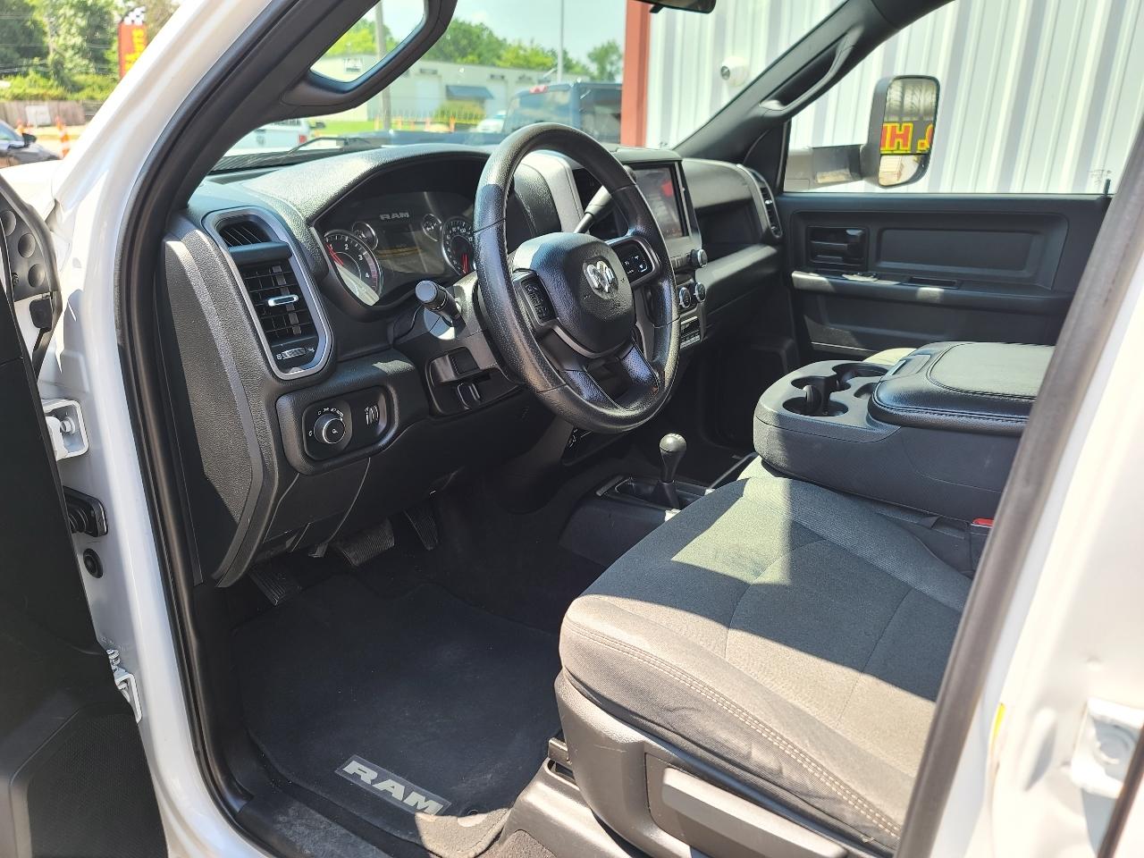 RAM 2500 Tradesman Crew Cab SWB 4WD 2021