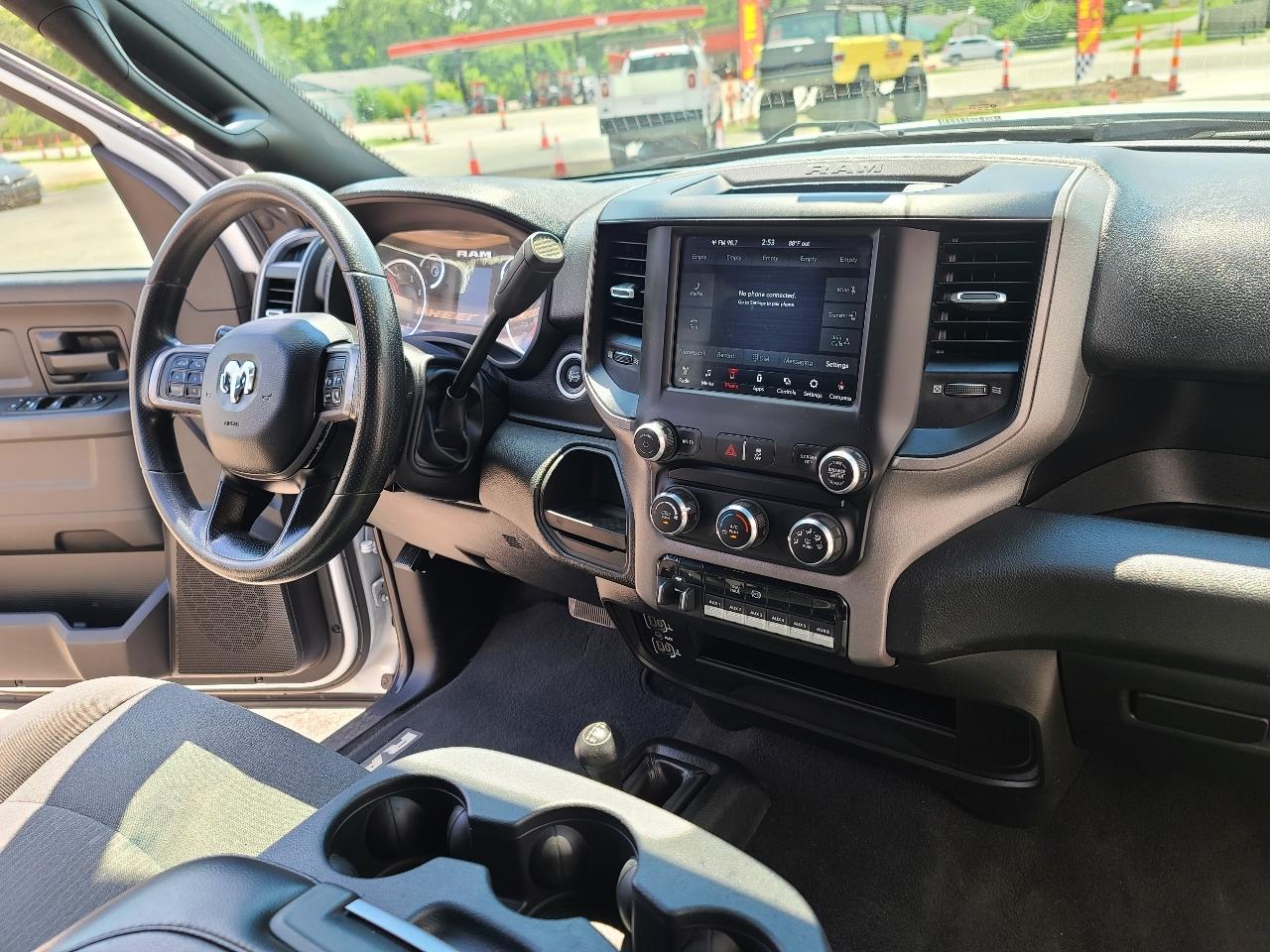 RAM 2500 Tradesman Crew Cab SWB 4WD 2021