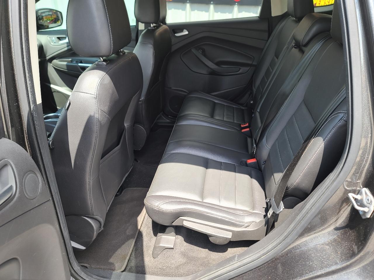 Ford Escape Titanium FWD 2016