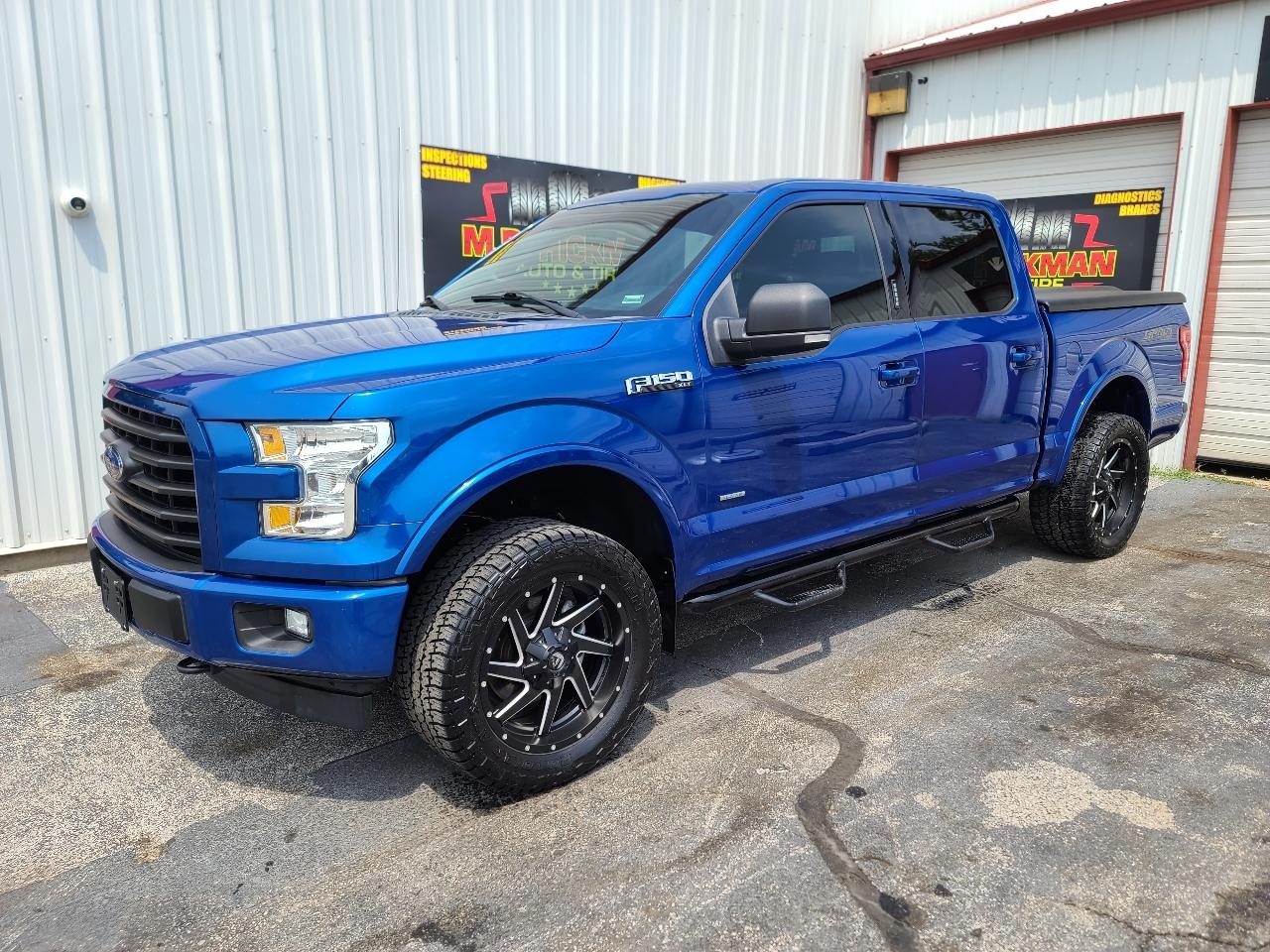 Ford F-150 4WD SuperCrew 139" XLT 2017
