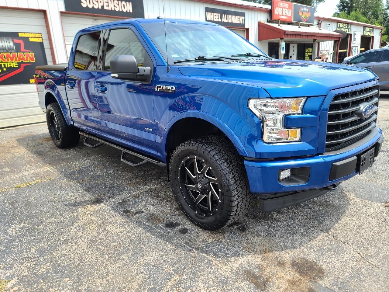 Ford F-150 4WD SuperCrew 139" XLT 2017