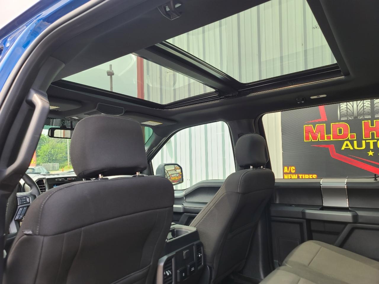 Ford F-150 4WD SuperCrew 139" XLT 2017