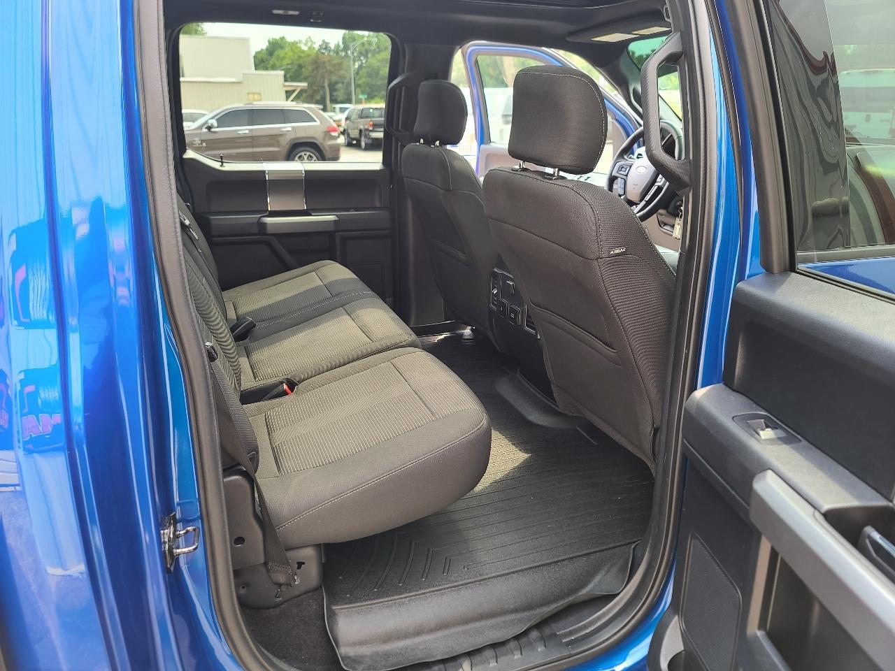 Ford F-150 4WD SuperCrew 139" XLT 2017