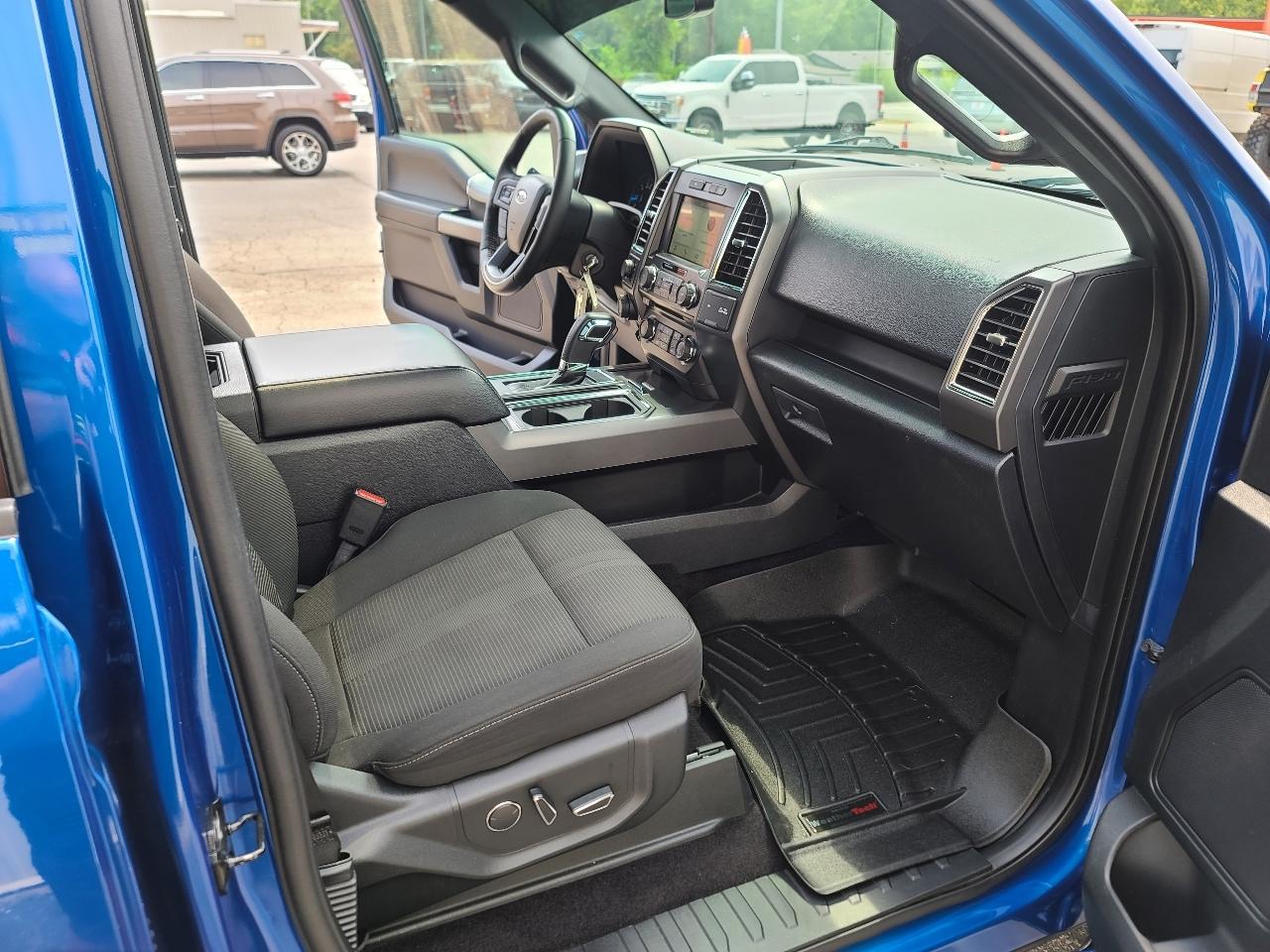 Ford F-150 4WD SuperCrew 139" XLT 2017