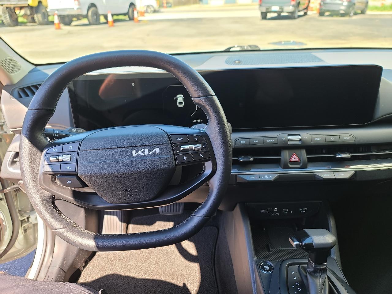 Kia K4 EX 2025