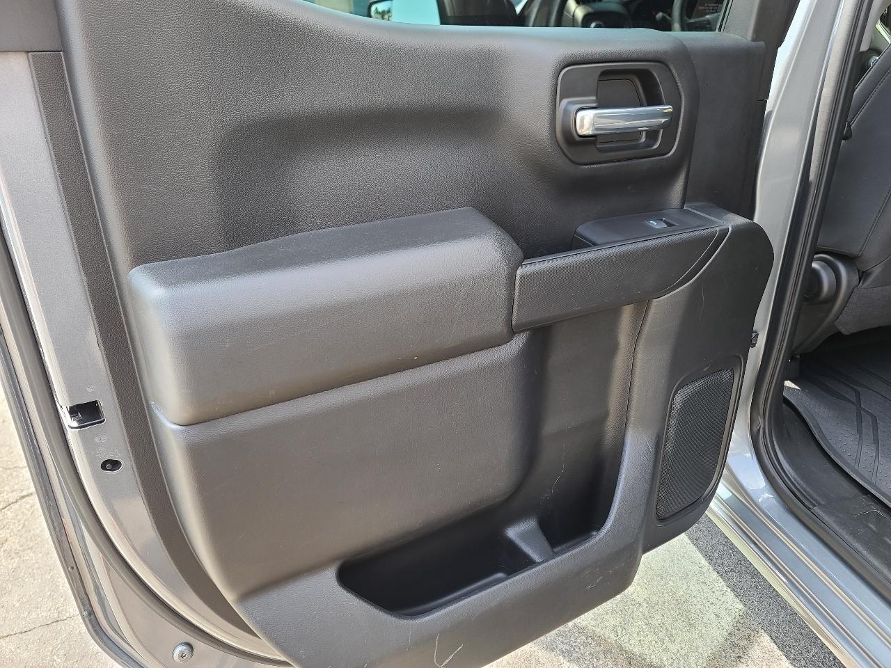 Chevrolet Silverado 1500 4WD Crew Cab 143.5" LT w/1LT 2020