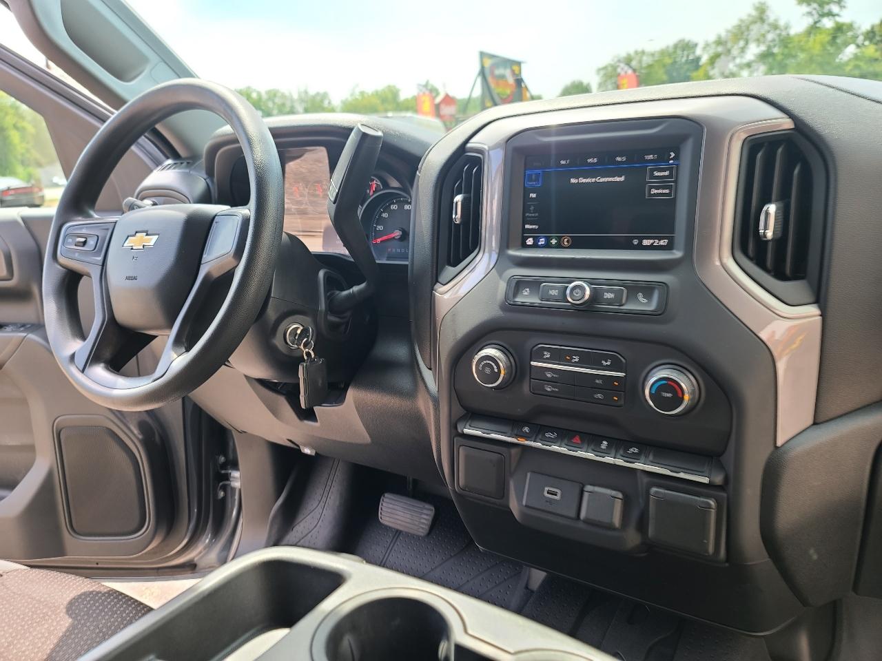 Chevrolet Silverado 1500 4WD Crew Cab 143.5" LT w/1LT 2020