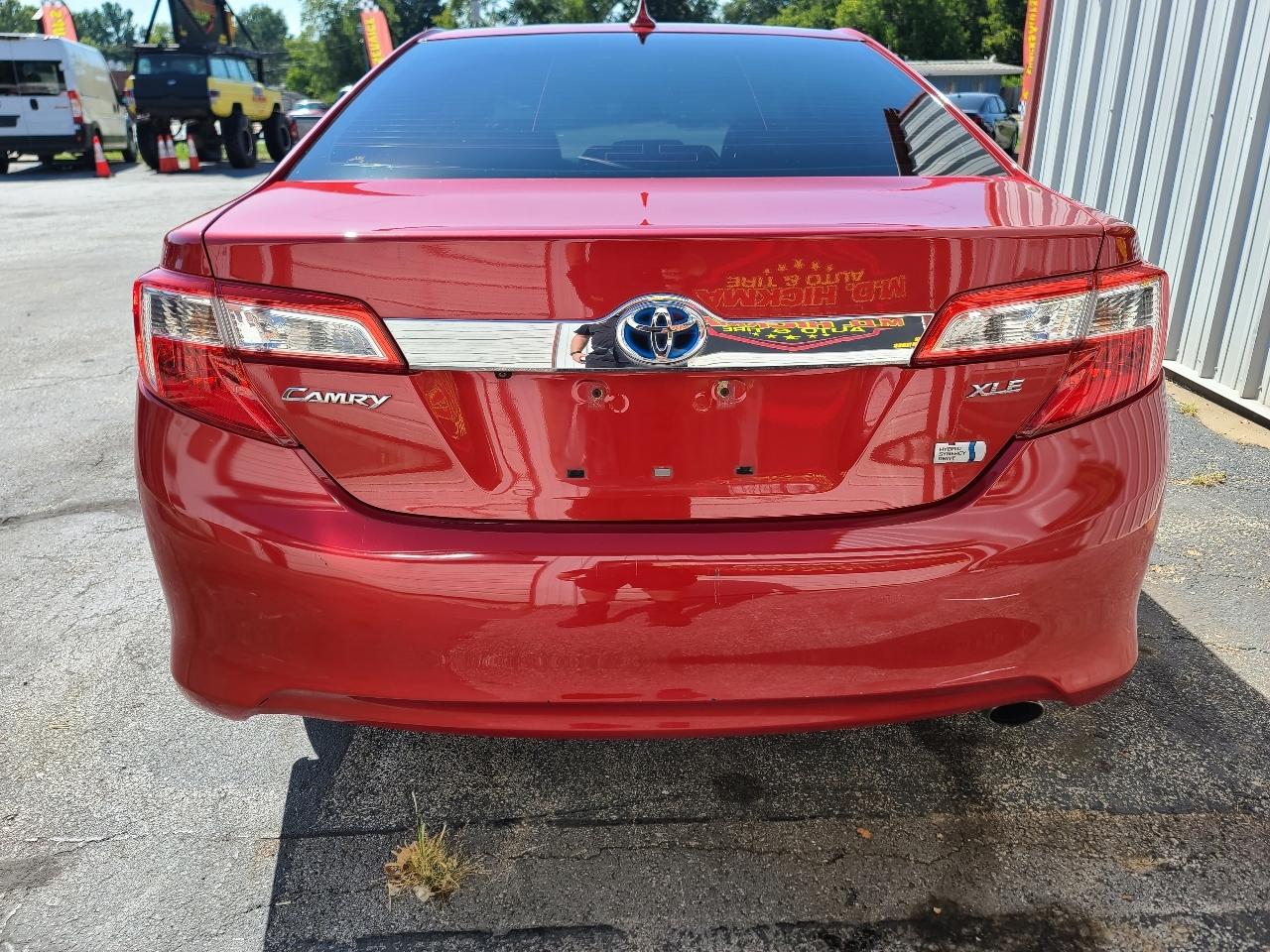 Toyota Camry Hybrid LE 2012