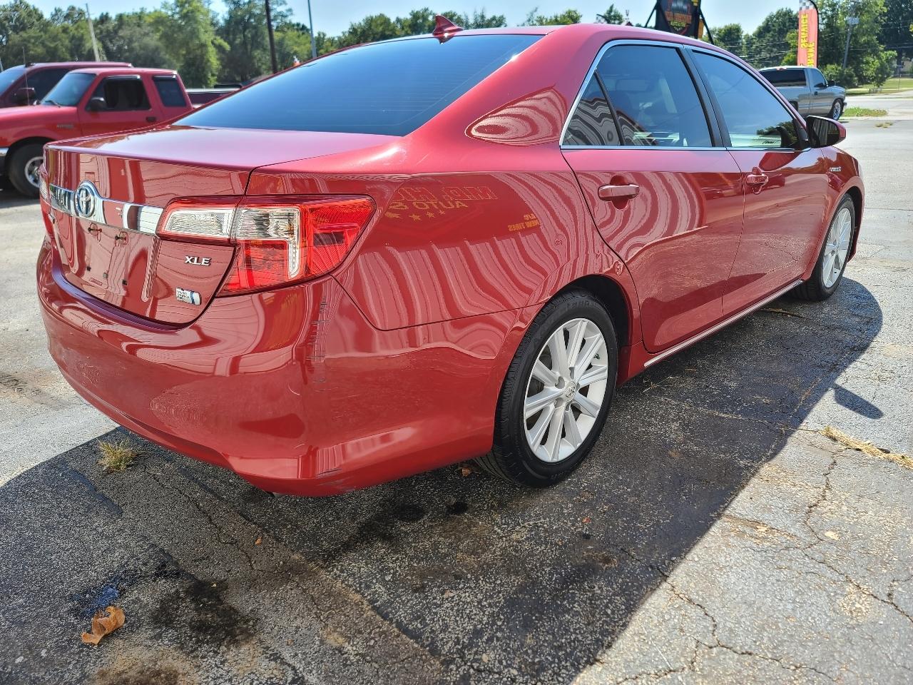 Toyota Camry Hybrid LE 2012