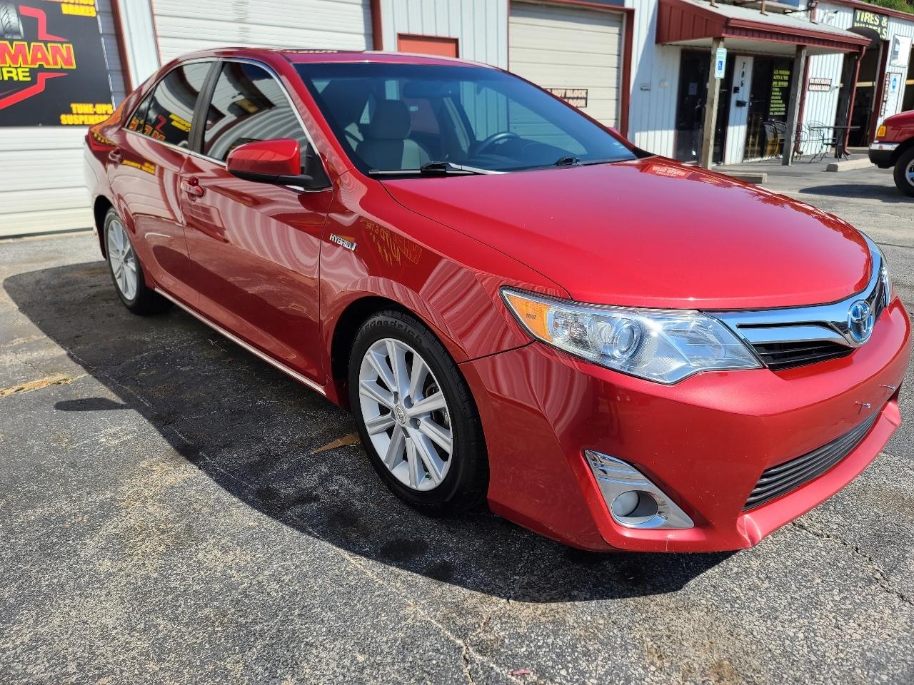 Toyota Camry Hybrid LE 2012