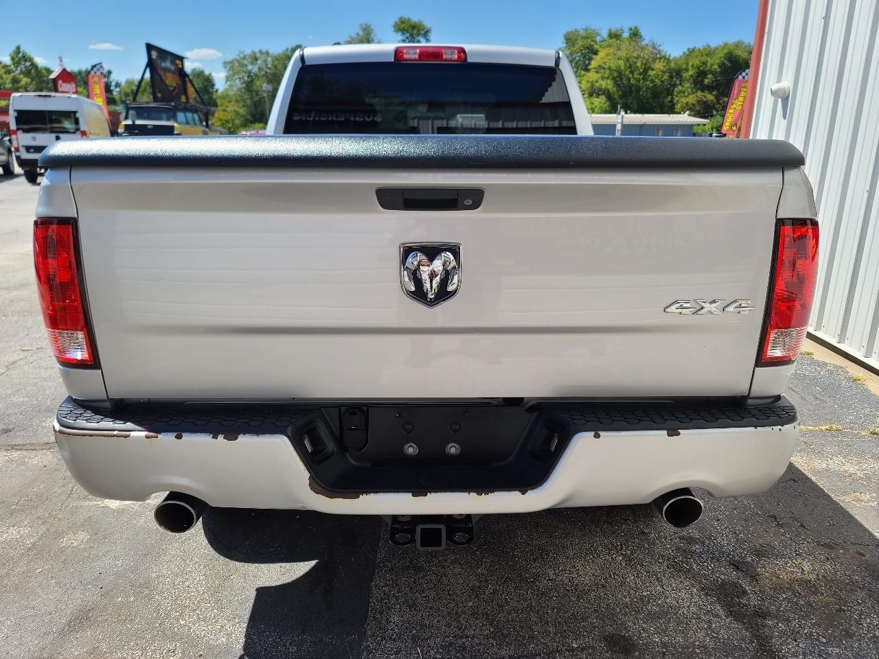 RAM 1500 4WD Reg Cab 140.5" Tradesman 2013