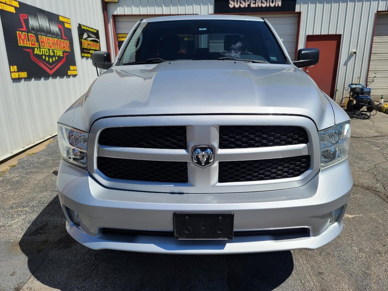 RAM 1500 4WD Reg Cab 140.5" Tradesman 2013