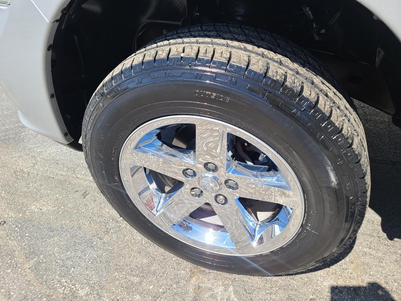 RAM 1500 4WD Reg Cab 140.5" Tradesman 2013