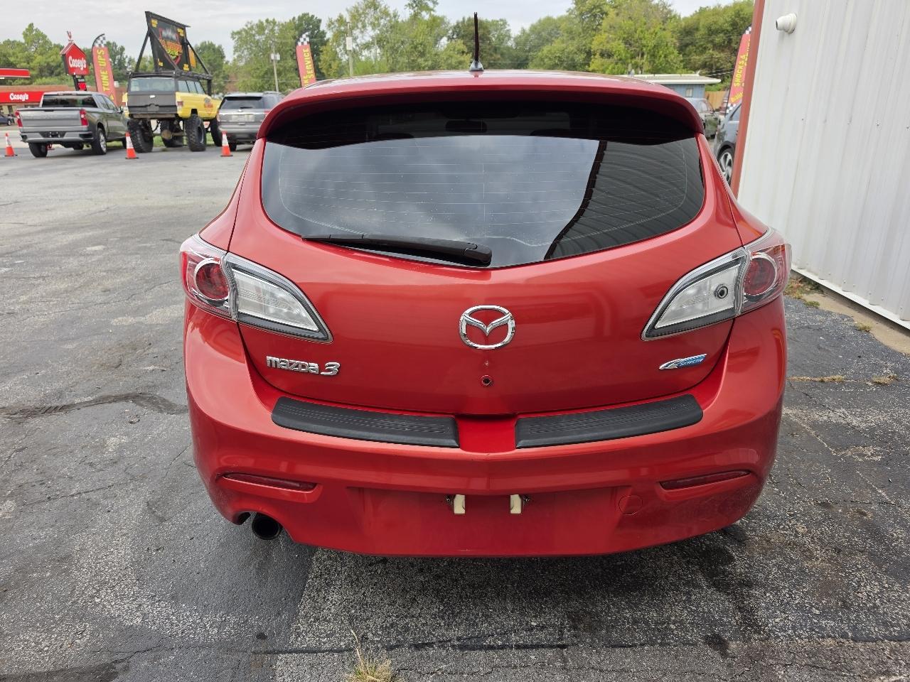 Mazda MAZDA3 i Grand Touring MT 5-Door 2013