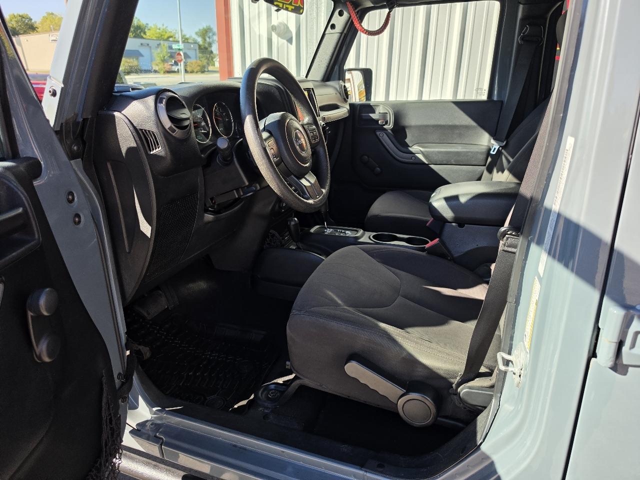 Jeep Wrangler Unlimited Sport 4WD 2015