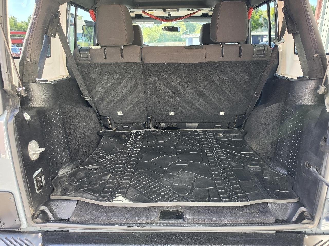 Jeep Wrangler Unlimited Sport 4WD 2015